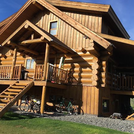 Sawing Logzz Cabin Copper Center Exterior photo