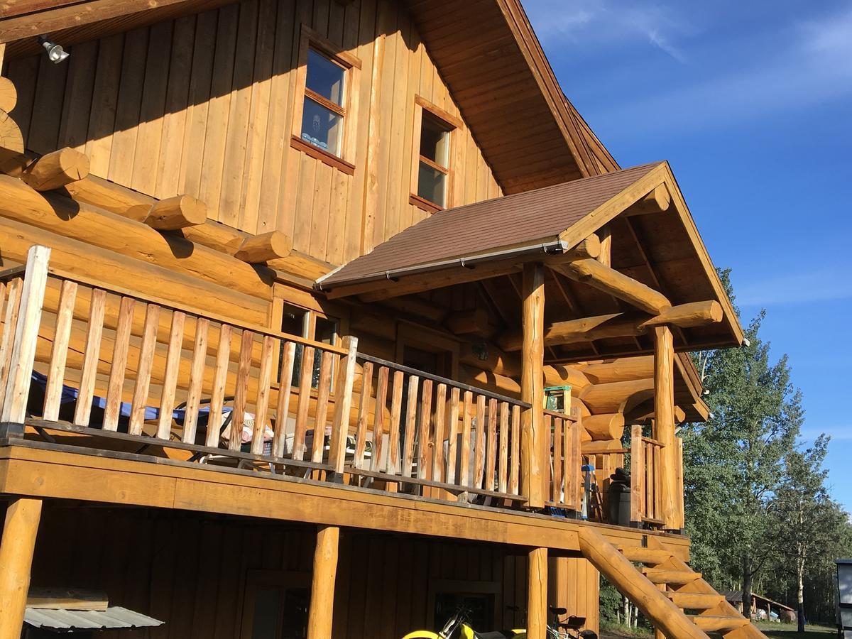 Sawing Logzz Cabin Copper Center Exterior photo