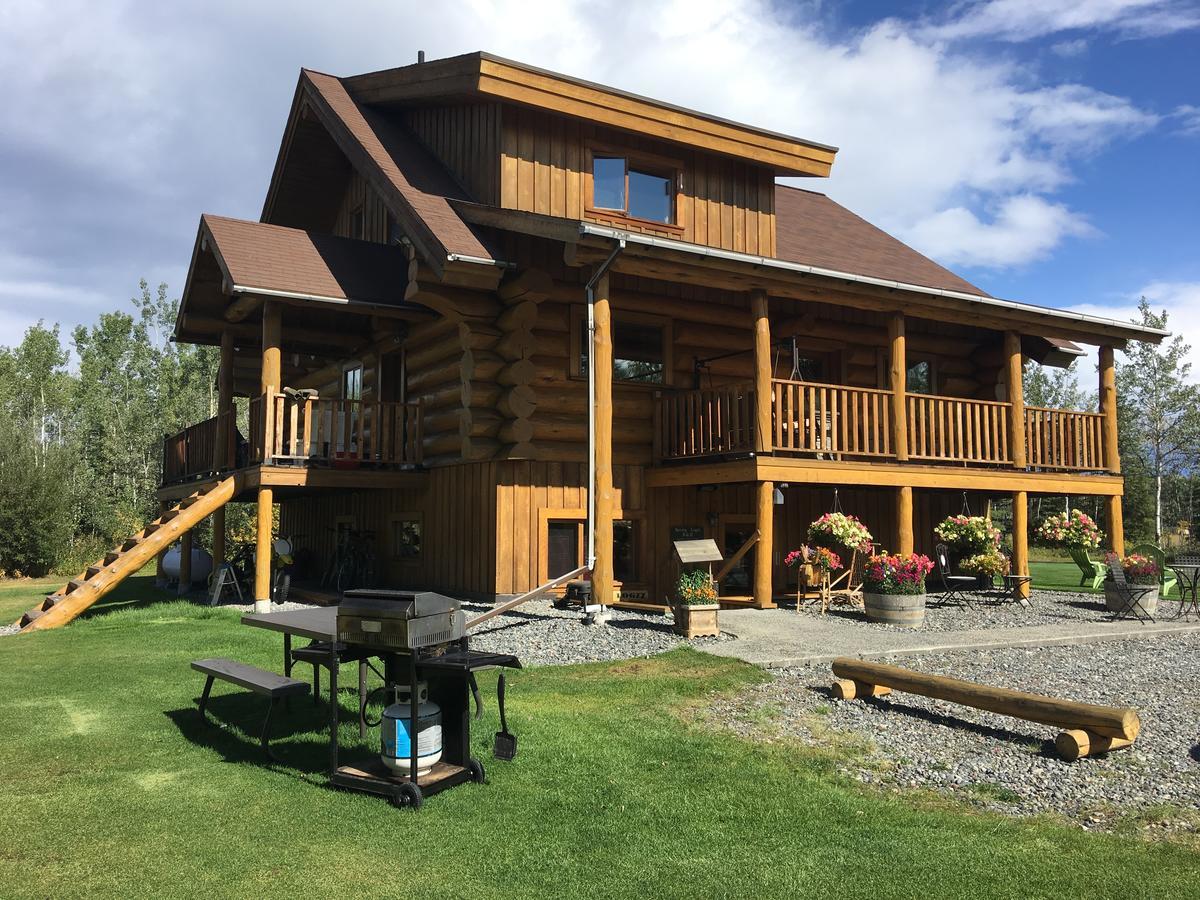 Sawing Logzz Cabin Copper Center Exterior photo