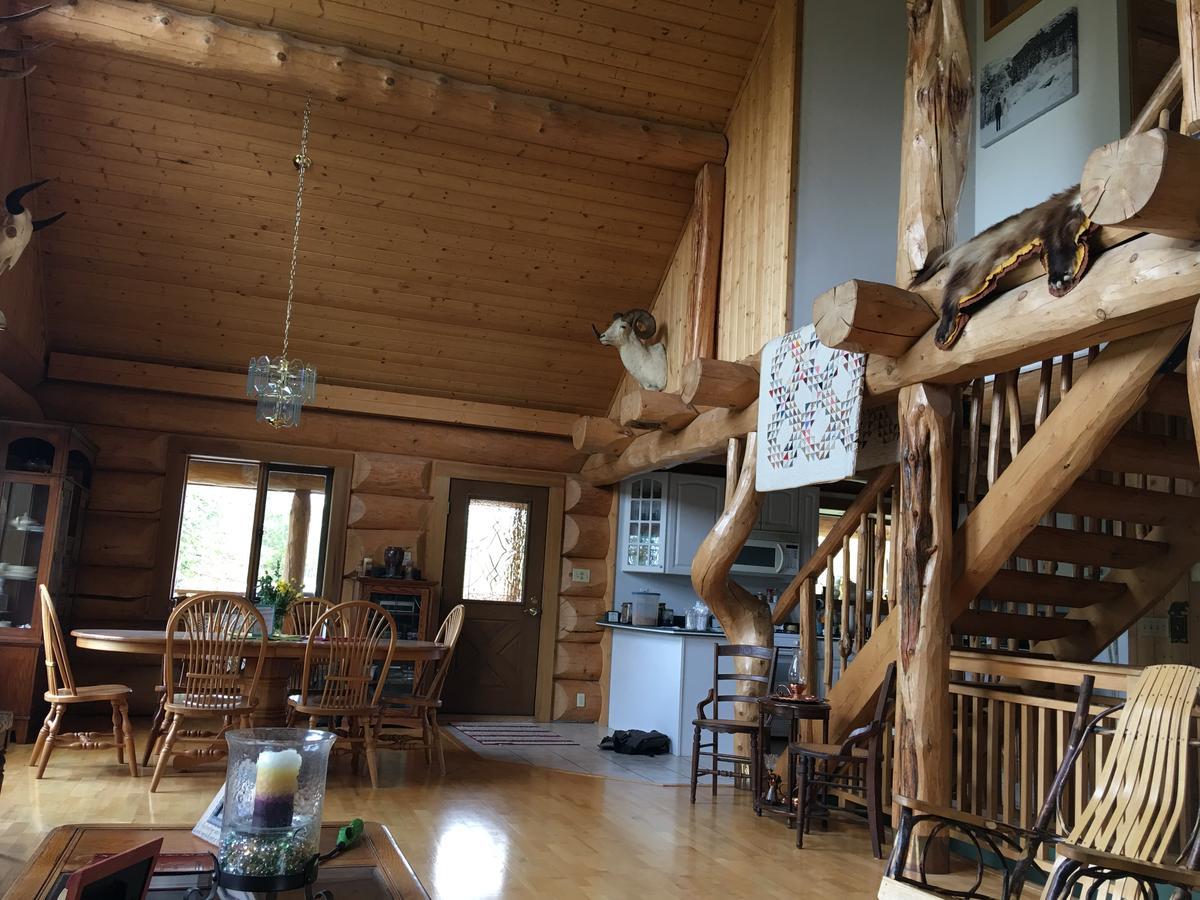 Sawing Logzz Cabin Copper Center Exterior photo