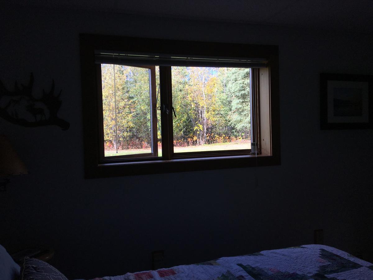 Sawing Logzz Cabin Copper Center Exterior photo